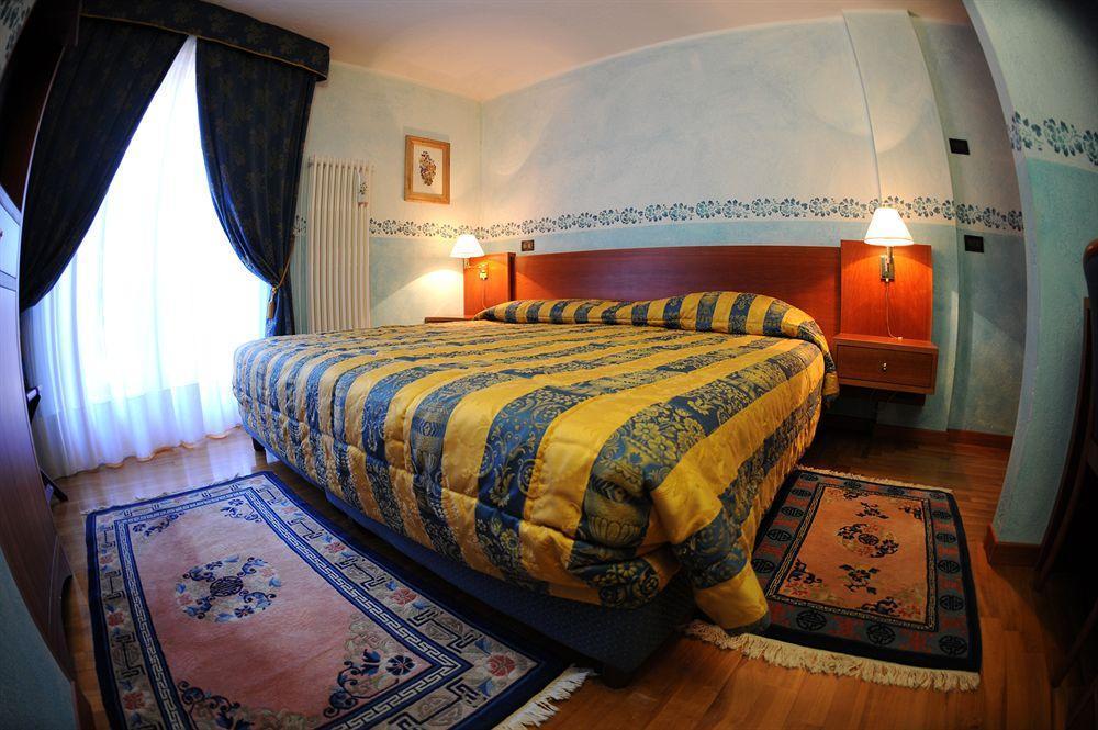 Hotel Le Bouquet - Adults Only Cogne Exterior photo