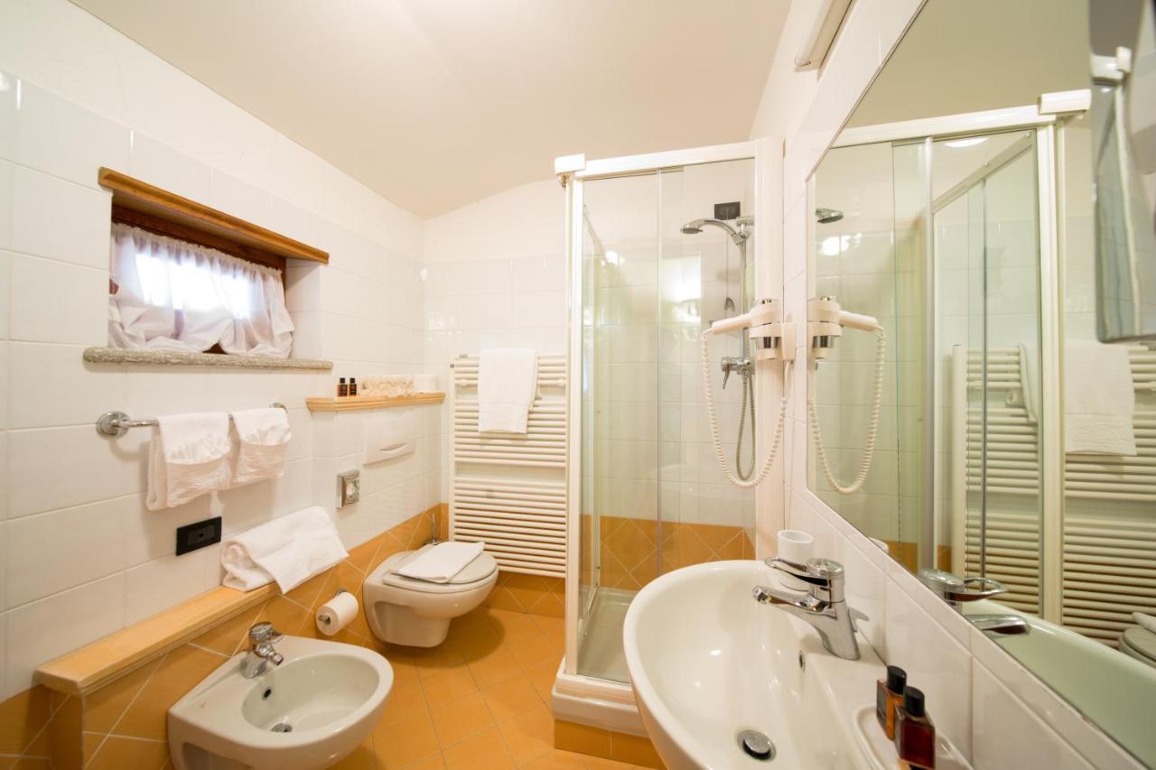 Hotel Le Bouquet - Adults Only Cogne Exterior photo